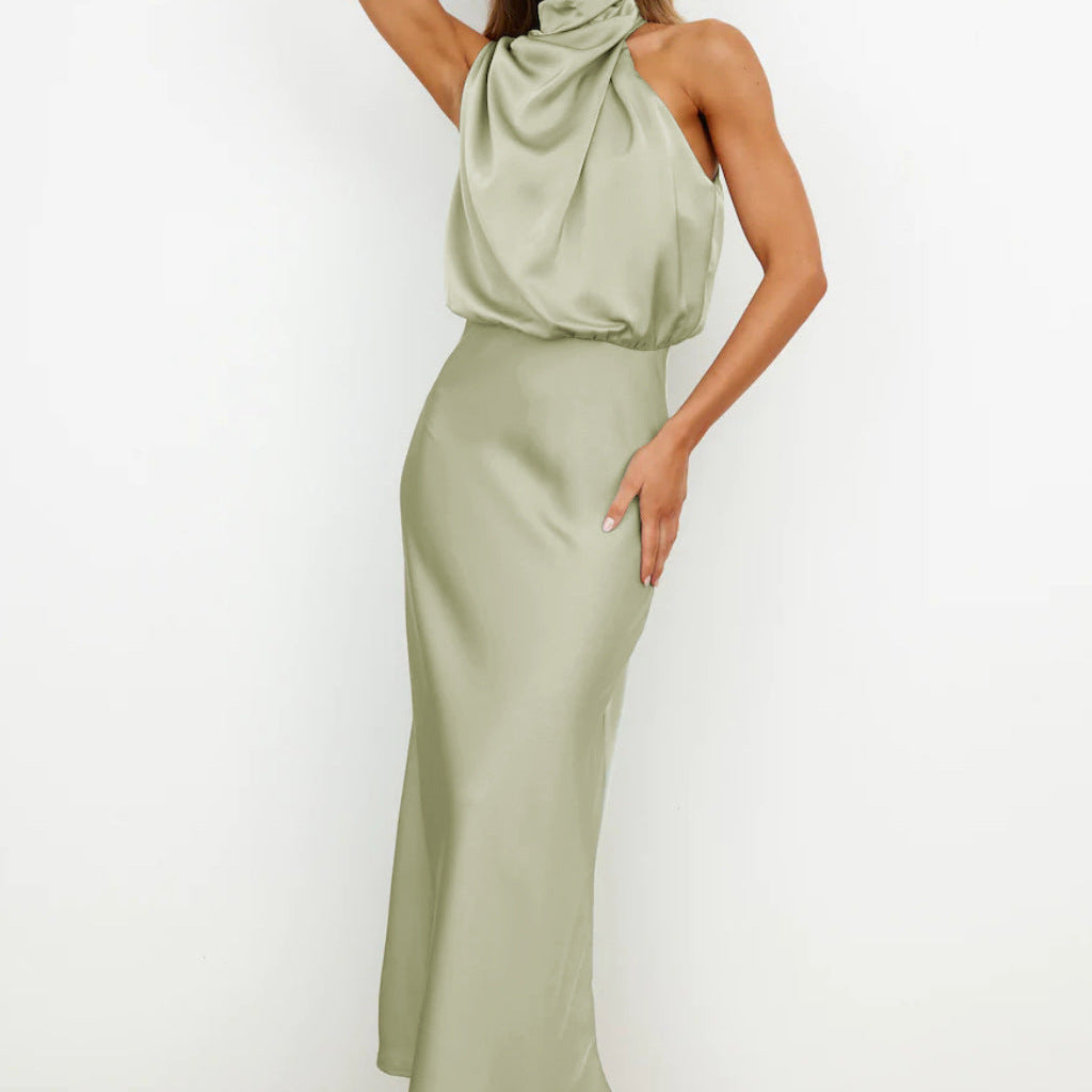 Carlina | Vestido largo de satén con cuello halter