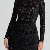 Elora™ | Vestido Corto Elegante de Encaje Bordado con Falda Tulipán