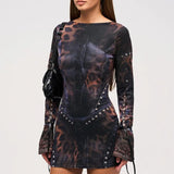Chiara – Mini vestido de red con estampado de leopardo