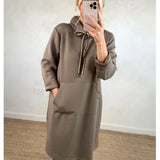 Glorita – Vestido juvenil con capucha y corte en A