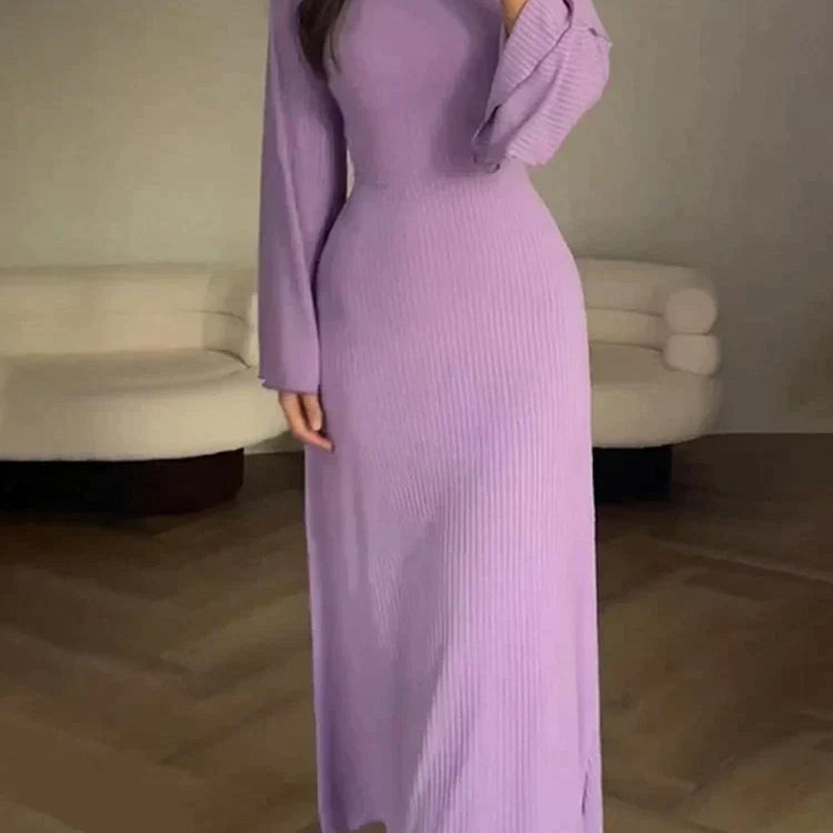 Elegante vestido de punto con lazo en la cintura