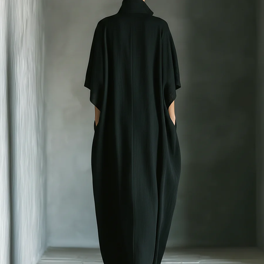 Caro - Vestido Maxi Negro Minimalista con Mangas de Kimono para Mujer