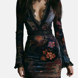 Liora ❘ Vestido Corto Elegante de Terciopelo Floral con Encaje