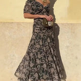 Naomi – El vestido que florece contigo